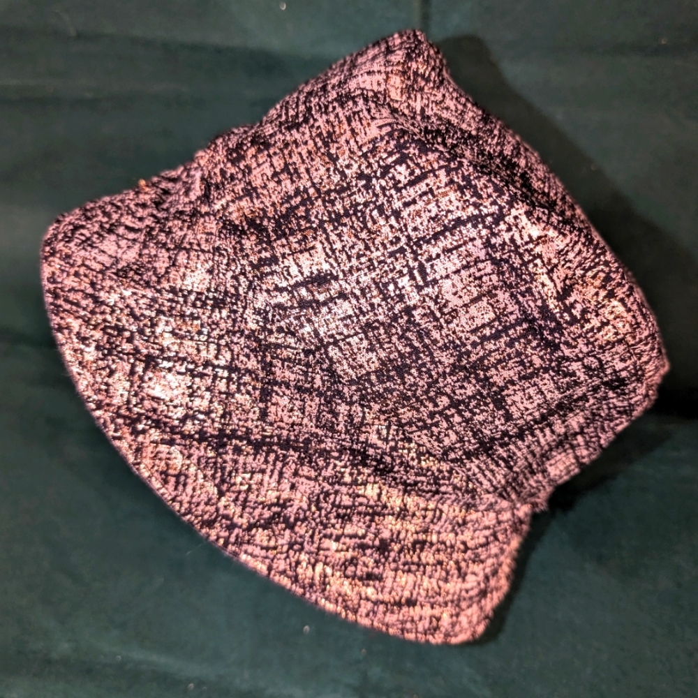 Gold/Black Reversible Bucket hat.